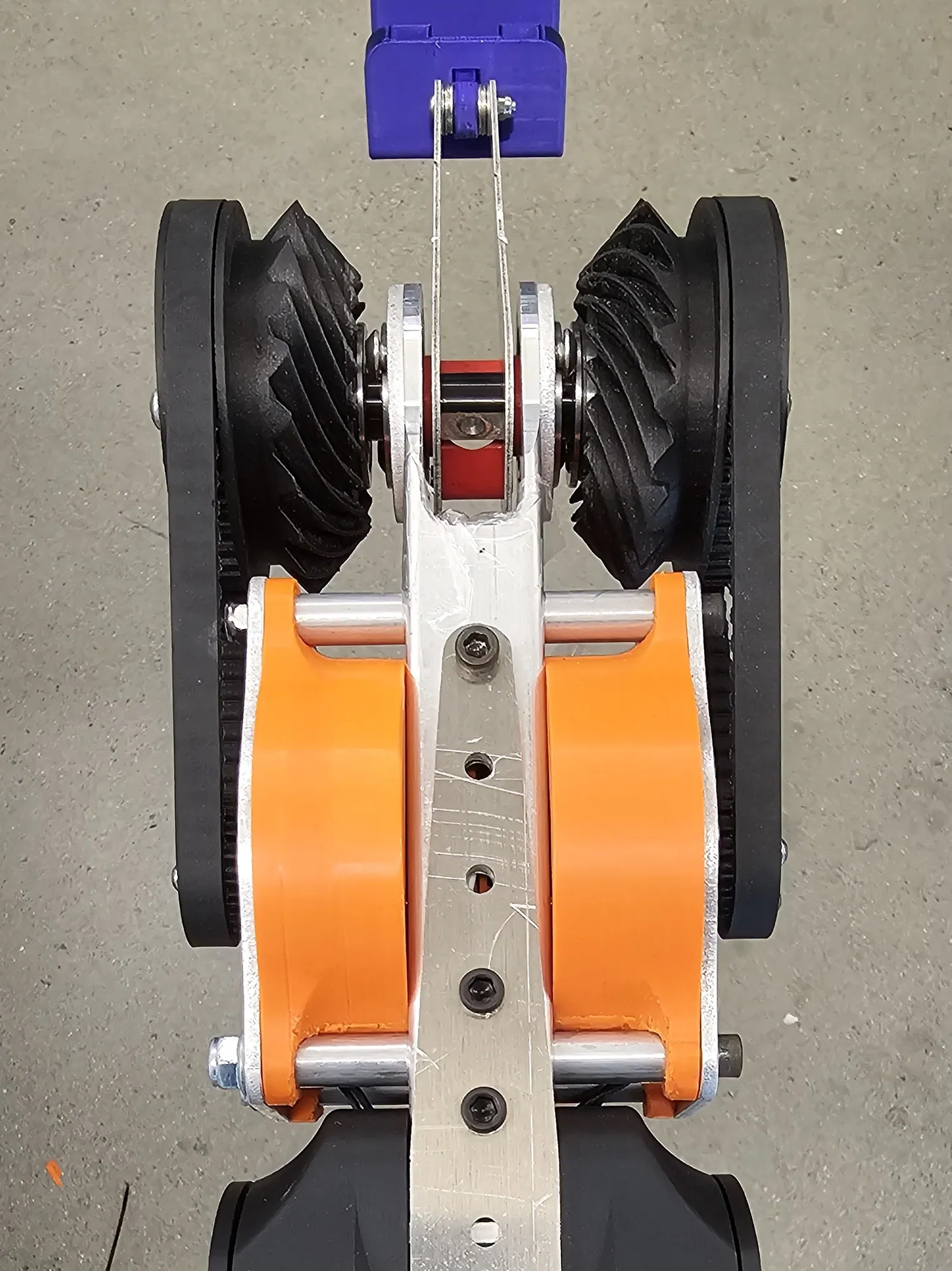 CF-Nylon gears fitted, printed spacers in orange