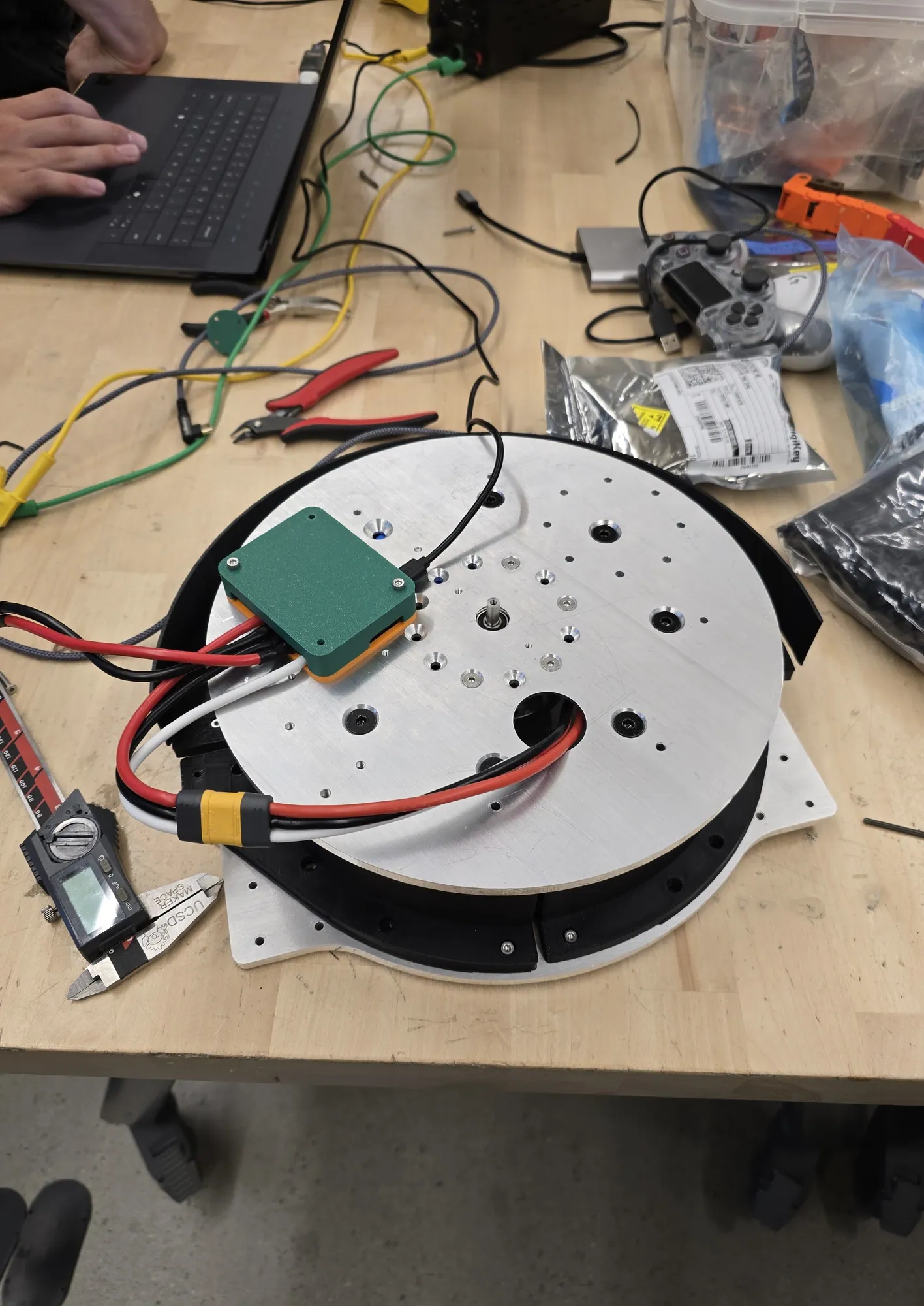 Turntable stack, checking preload