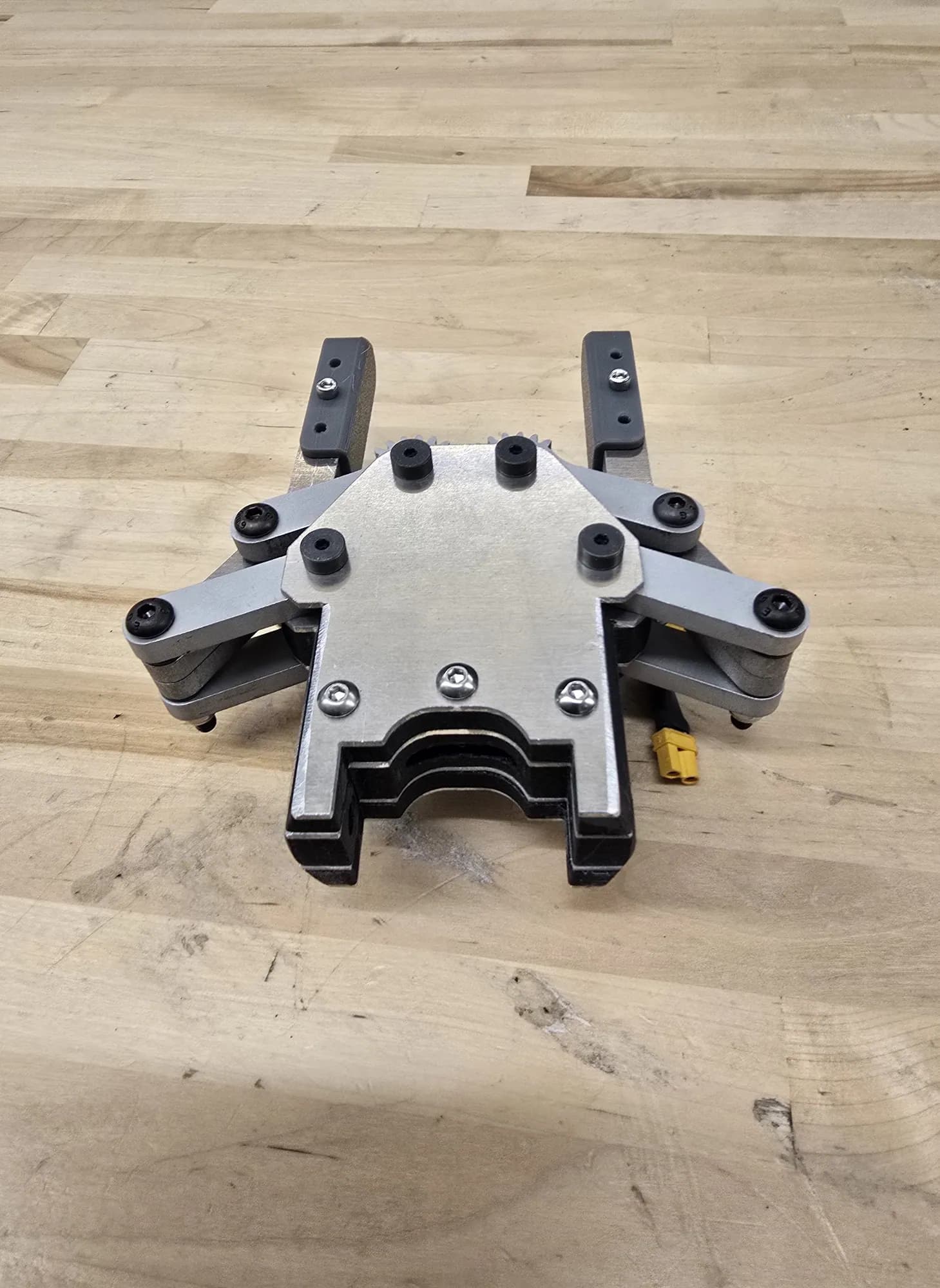 Gripper assembly from above